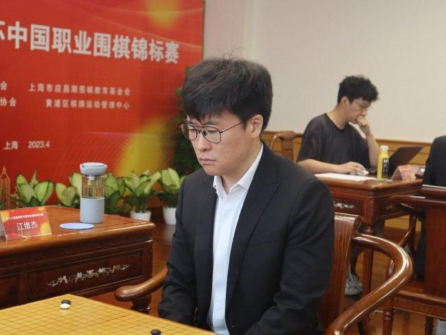 咖啡馆爷孙俩的福利